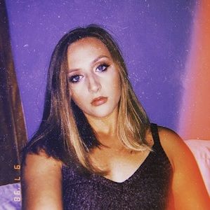 Meet your Posher, Kelley